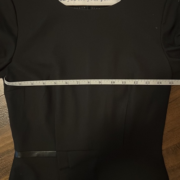 Hugo Boss dress - Picture 7 of 10